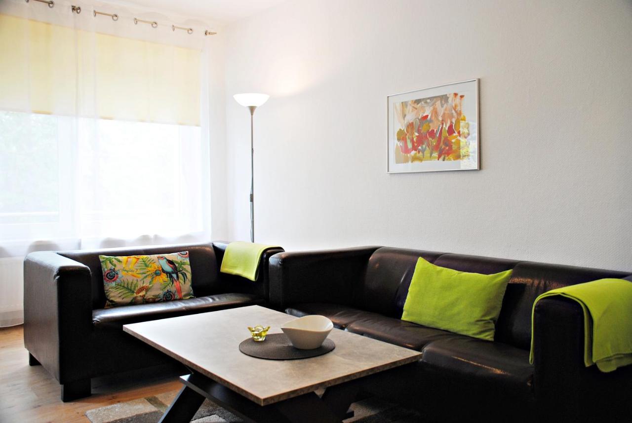 Appartementanlage-Ferienwohnungen Weisse Moewe Sassnitz Esterno foto