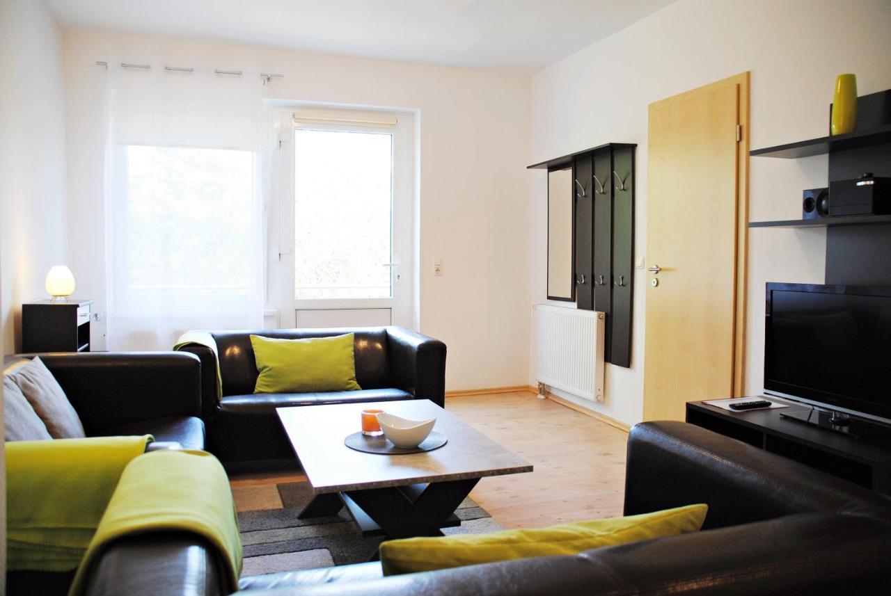 Appartementanlage-Ferienwohnungen Weisse Moewe Sassnitz Esterno foto