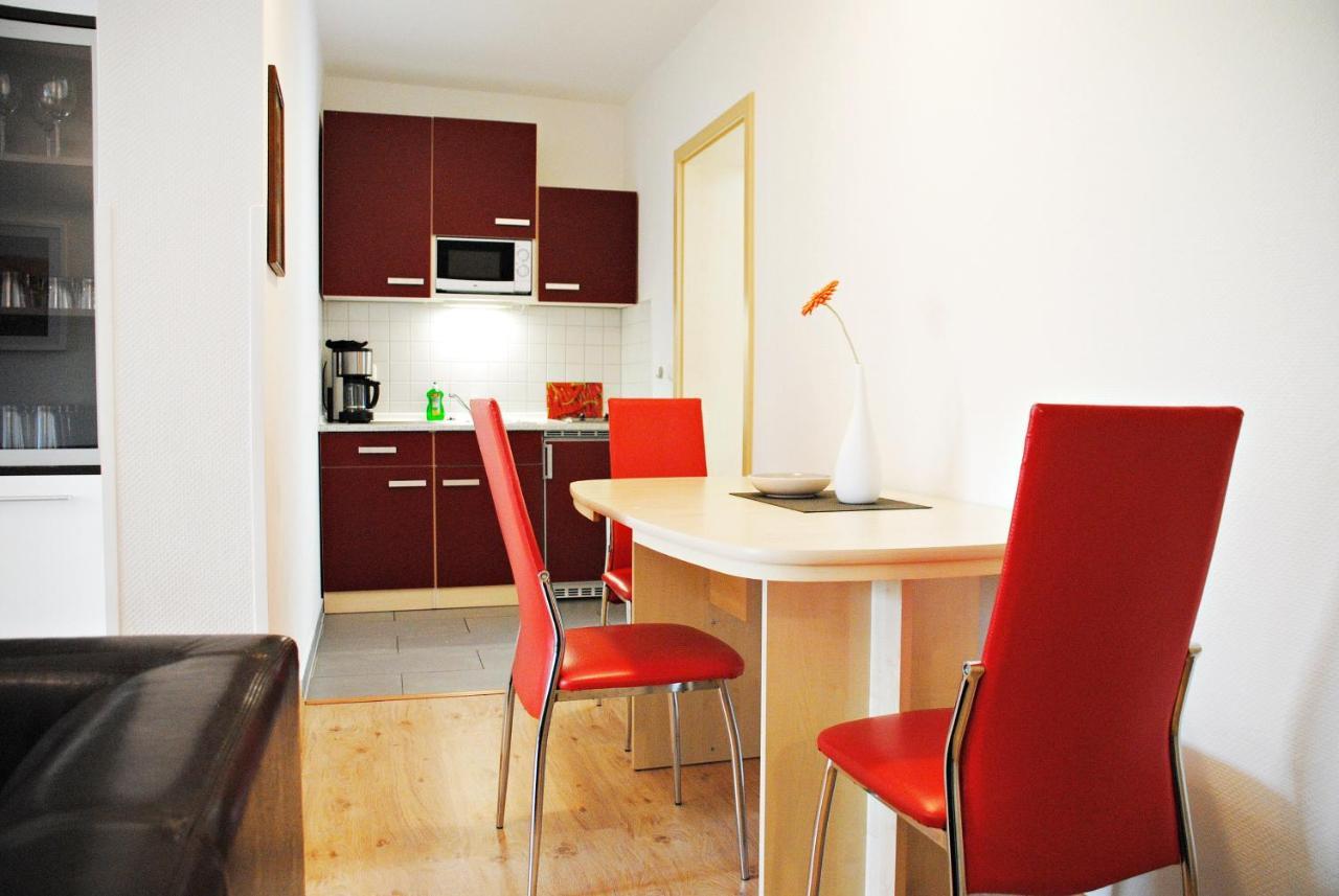 Appartementanlage-Ferienwohnungen Weisse Moewe Sassnitz Esterno foto