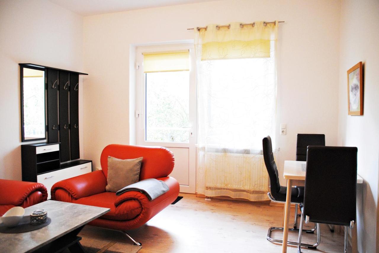 Appartementanlage-Ferienwohnungen Weisse Moewe Sassnitz Esterno foto