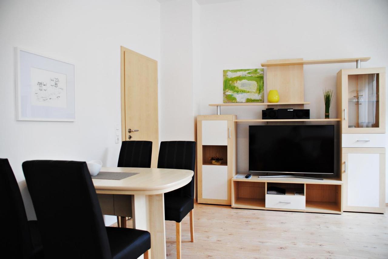 Appartementanlage-Ferienwohnungen Weisse Moewe Sassnitz Esterno foto