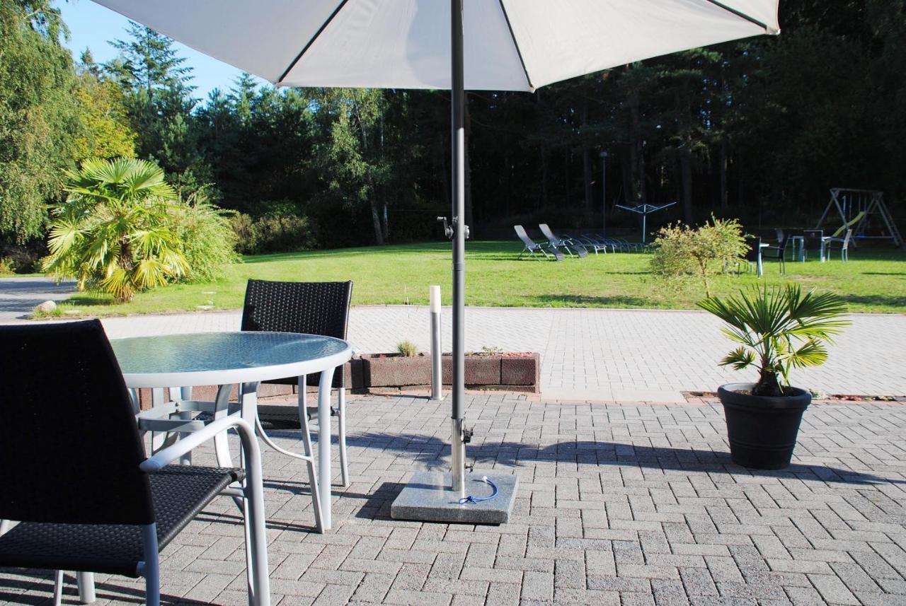 Appartementanlage-Ferienwohnungen Weisse Moewe Sassnitz Esterno foto