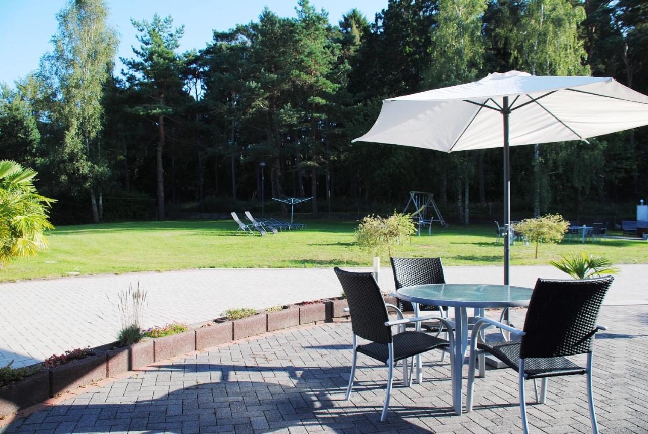 Appartementanlage-Ferienwohnungen Weisse Moewe Sassnitz Esterno foto