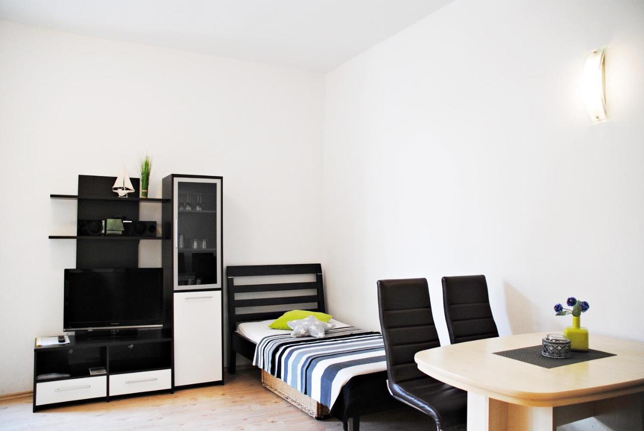 Appartementanlage-Ferienwohnungen Weisse Moewe Sassnitz Esterno foto